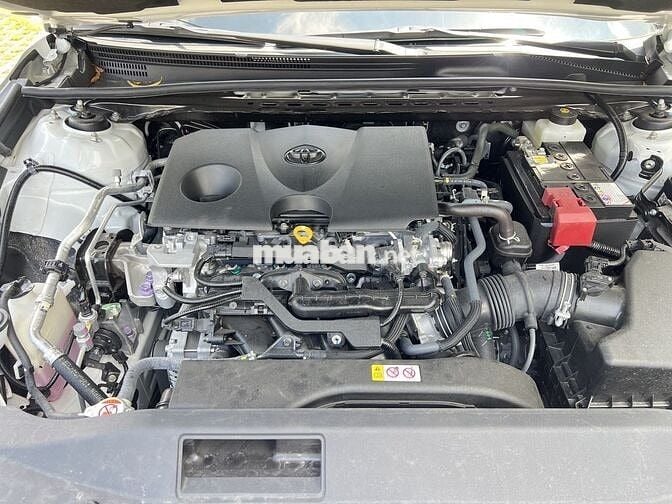 Toyota Camry 2025 2.0Q siêu lướt “1 nghìn 500km”