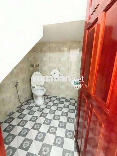 CHÍNH CHỦ GỬI BÁN GẤP NHÀ 1TY860