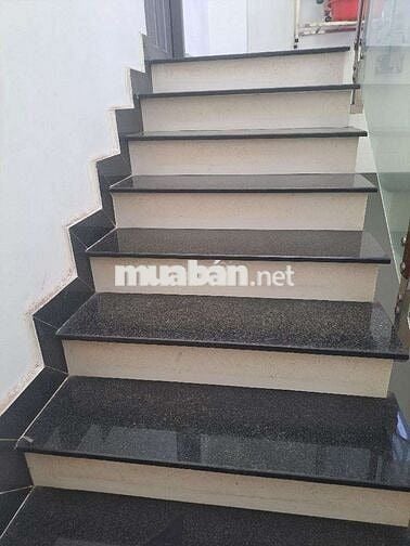 Nhà 6pn hẻm xe hơi cần bán gấp