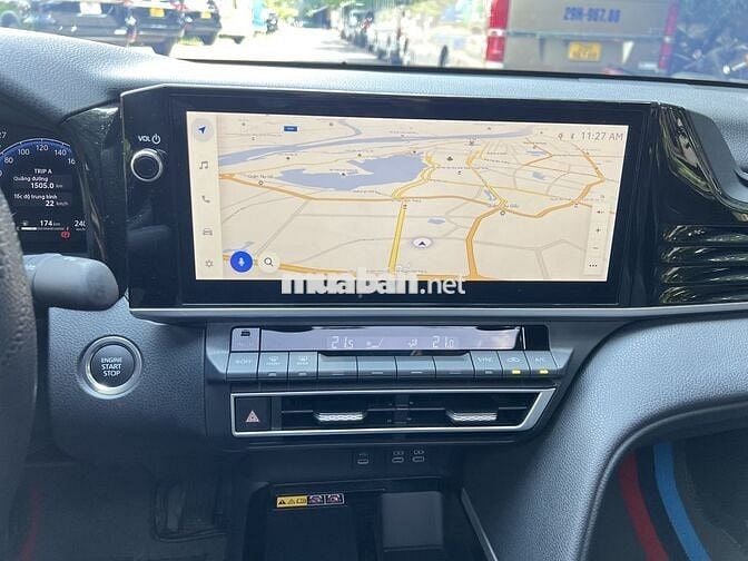 Toyota Camry 2025 2.0Q siêu lướt “1 nghìn 500km”