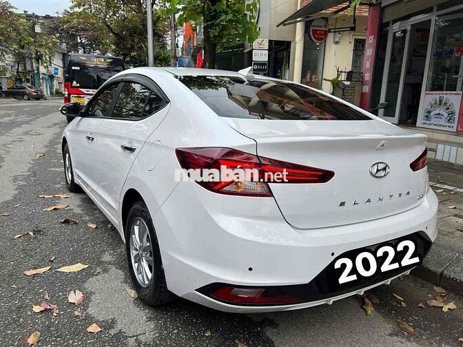 Hyundai Elantra 2022 1.6 MT xe gia đình đi kỹ ạ