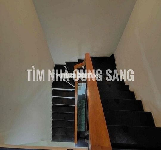 CHO THUÊ NHÀ FULL NỘI THẤT NGAY VẠN PHÚC CITY P. HBP GIÁ CHỈ 12 TRIỆU