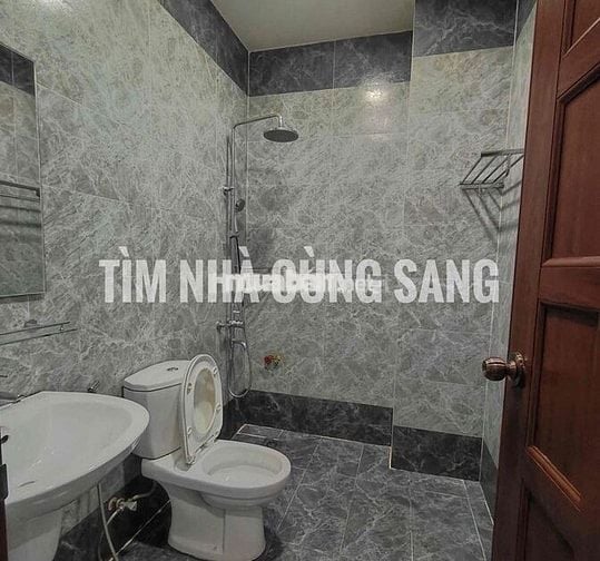 CHO THUÊ NHÀ FULL NỘI THẤT NGAY VẠN PHÚC CITY P. HBP GIÁ CHỈ 12 TRIỆU