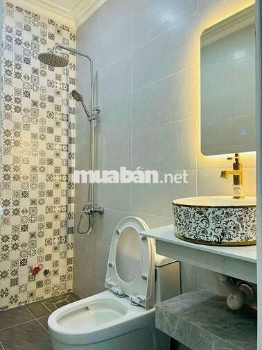 Cho thuê nhà nguyên căn Nguyễn Văn Quỳ - Phú Thuận - Q7