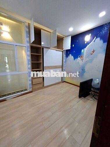 Cho thuê nhà đg lê văn sỹ.p1.tân bình