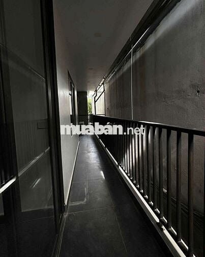 Cho thuê nhà 2 tầng .
Dc: ngõ 238 Âu Cơ, Tây Hồ,- 2 Tầng - 50m²