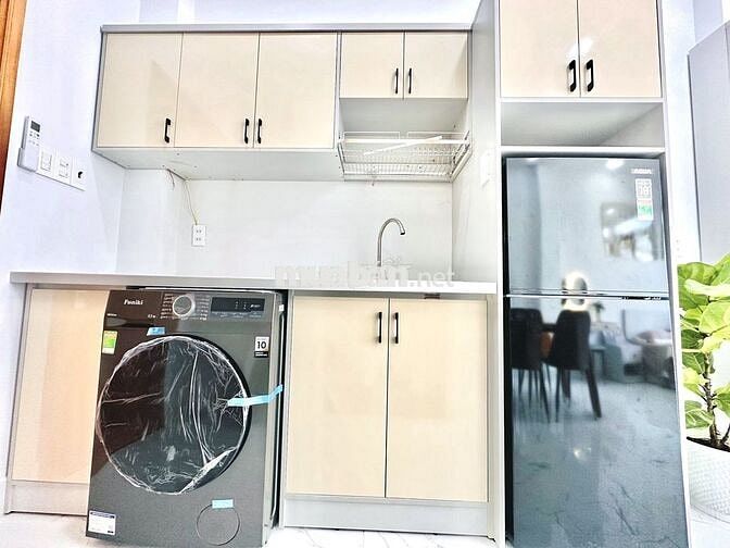 Cho Thuê Căn Hộ Ban Công, Full Nội Thất- Gần Sân Bay, CV Hoàng Văn Thụ
