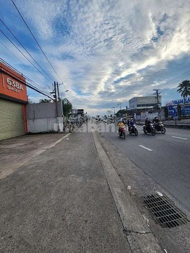 cho thuê nhà mặt tiền 638A Quốc Lộ 13, Phường Hiệp Bình Phước, Thủ đức