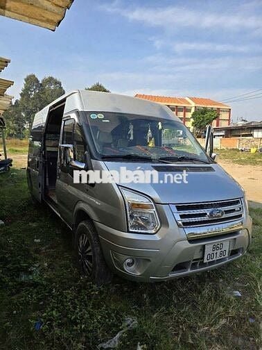 Ford transit 2016 Luxury tai van 6 chỗ