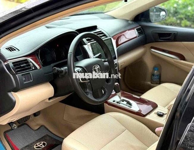Toyota Camry 2013 2.0E - 60000 km