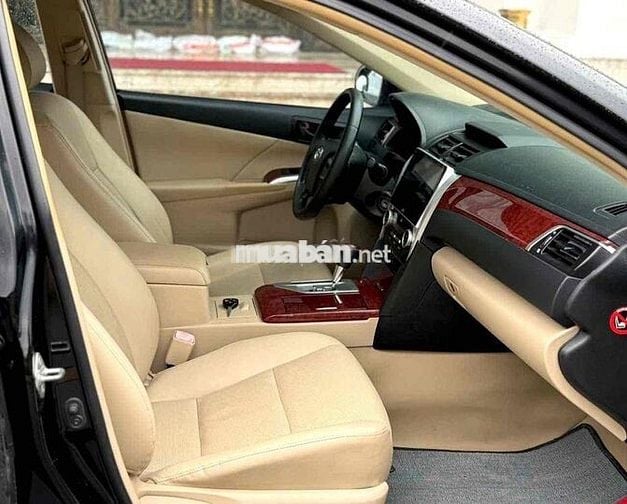 Toyota Camry 2013 2.0E - 60000 km