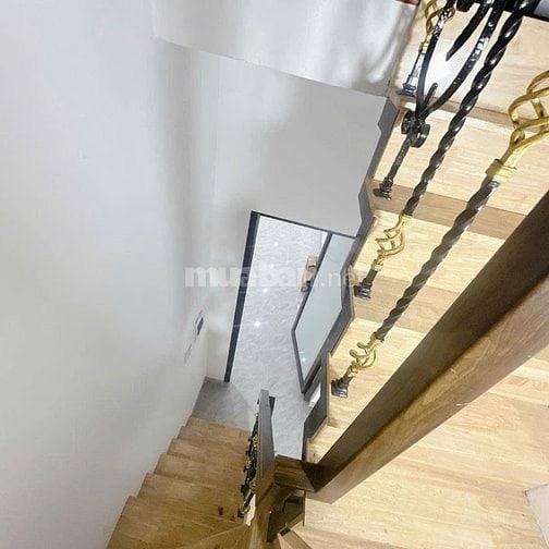 Cách 1 Nhà RA PHỐ CHÙA BỘC 4 Tầng 40m 12 tỷ
