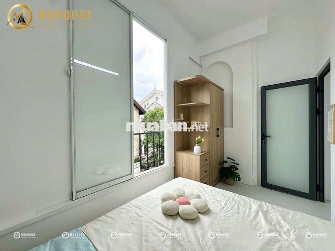 Siêu phẩm căn hộ full nội thất 2PN ban công thoáng mát CMT8 Quận 10