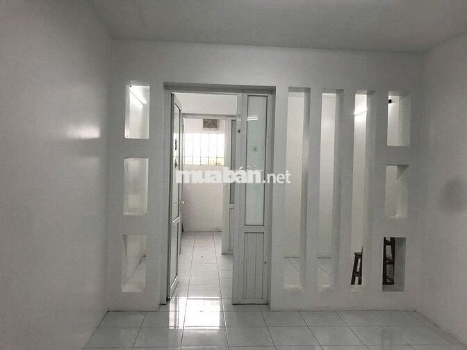 Bán căn hộ tập thể 2 tầng - Định Công, Hoàng Mai, Hà Nội