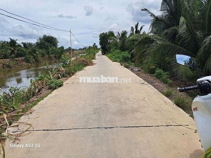 Đất vườn dt 2190m giá 2tỷ350.mặt tiền đường bê tông 4m.thạnh hòabếnlức