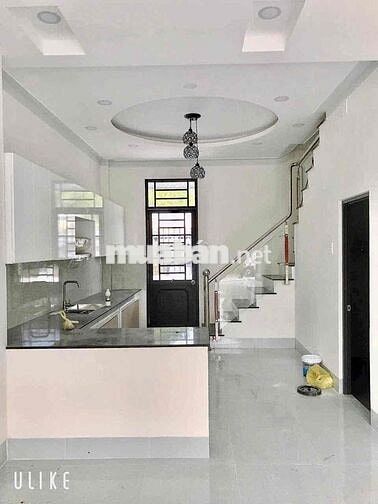 NHÀ LẦU THUỘC PHƯỜNG 3 trung tâm di chuyển gần