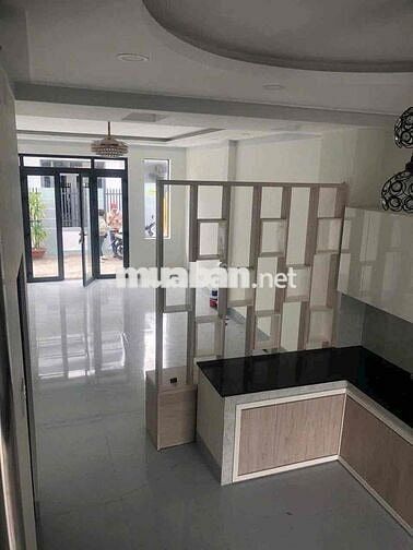 NHÀ LẦU THUỘC PHƯỜNG 3 trung tâm di chuyển gần