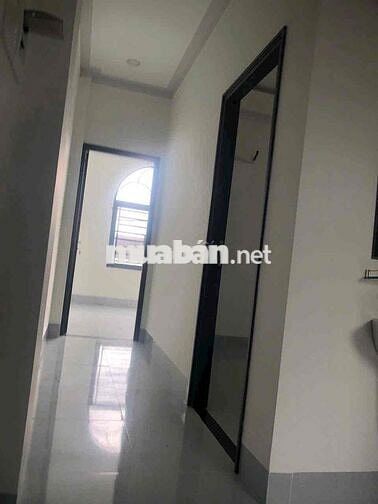 NHÀ LẦU THUỘC PHƯỜNG 3 trung tâm di chuyển gần
