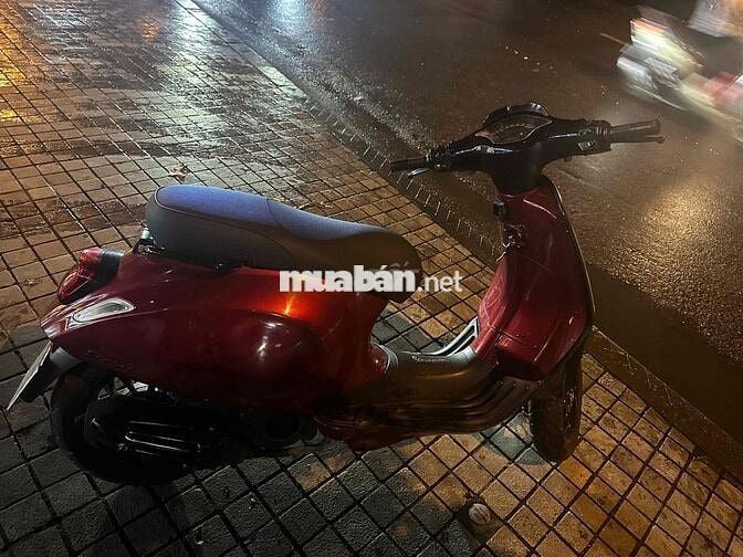 Em cần tiền bán vespa sprint125 -abs-iget 2020