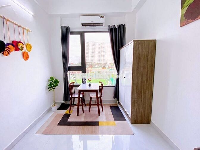 CĂN HỘ MÁY GIẶT RIÊNG FULL NỘI THẤT CỬA SỔ VIEW SÂN BÓNG ĐẦY ĐỦ TIỆN