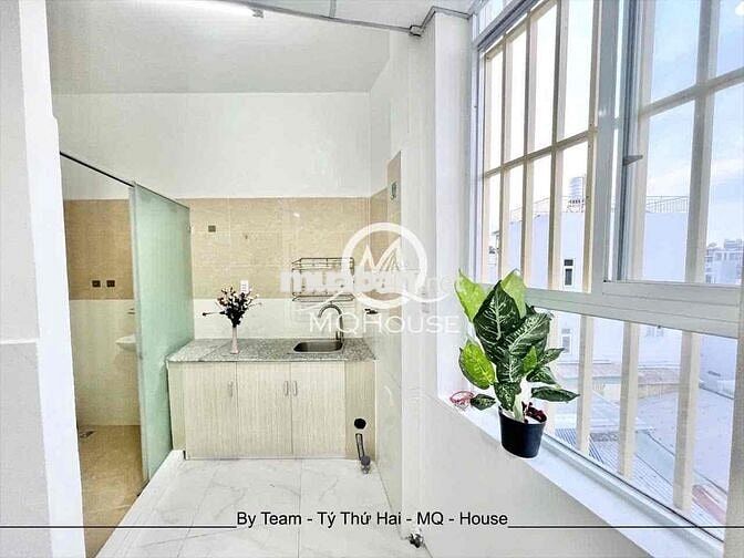 PHÒNG TRỌ CAO CẤP - THANG MÁY - TỰ DO GIỜ GIẤC KẾ ĐH VĂN LANG