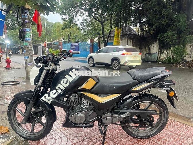 Benelli TNT150 2017 biển số thành phố