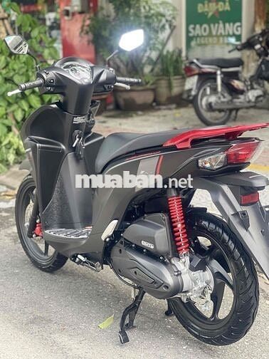 Vision 2025 chạy 200km như mới.Bao sang tên bấm bs