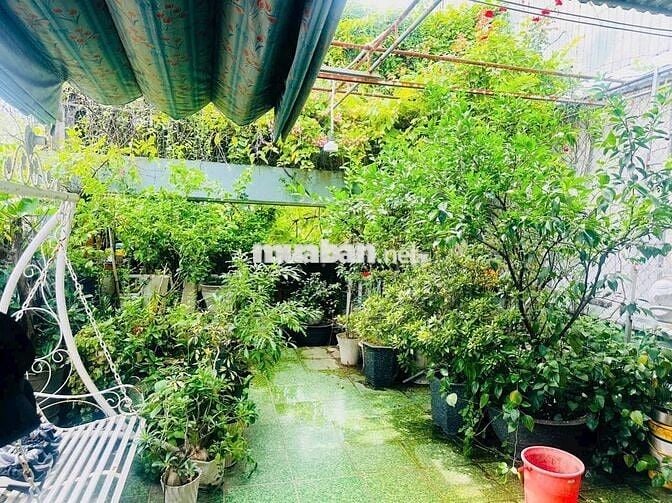 Bán Nhà 3 tầng 3 mê  Trần Xuân Lê . Vị trí kính doanh  Huỳnh Ngọc Huệ