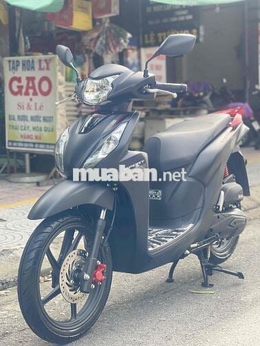 Vision 2025 chạy 200km như mới.Bao sang tên bấm bs