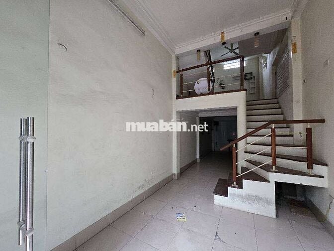 NHÀ XUÂN ĐỈNH - Ngay ĐSQ Hàn Quốc, sát NGĐ, gần ô tô - 42m giá hơn 8tỷ