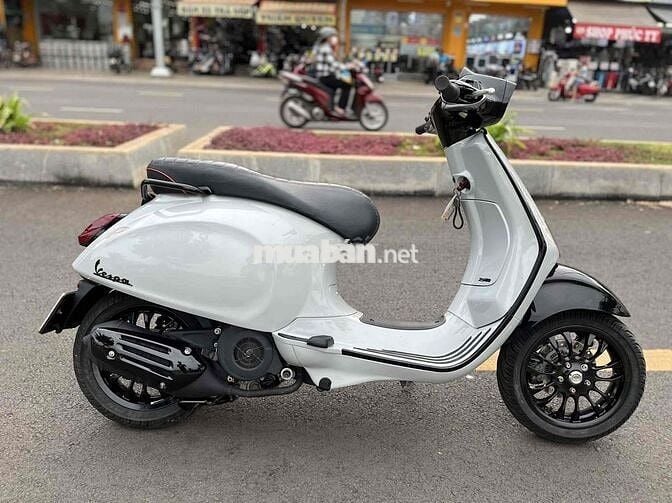 Vespa Sprint Abs áo sonmới ken máy móc nguyên Zin
