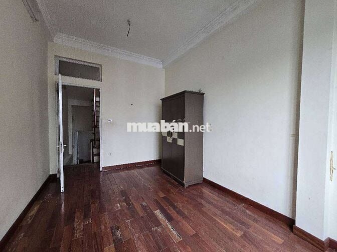 NHÀ XUÂN ĐỈNH - Ngay ĐSQ Hàn Quốc, sát NGĐ, gần ô tô - 42m giá hơn 8tỷ