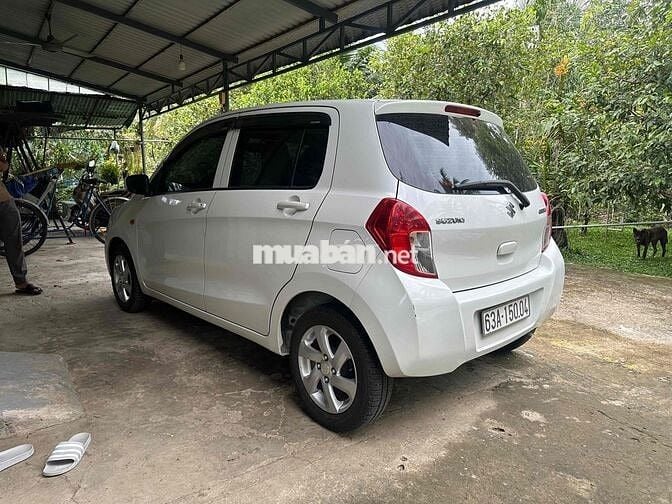 Xe gia đình sơn zin gần như nguyên xe, chạy kĩ