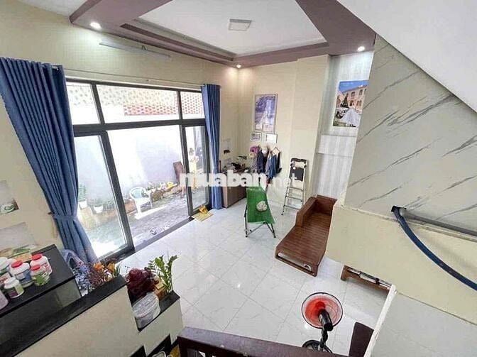 bán nhà 2,5 tầng đúc kiệt Huỳnh ngọc huệ sát đường chính