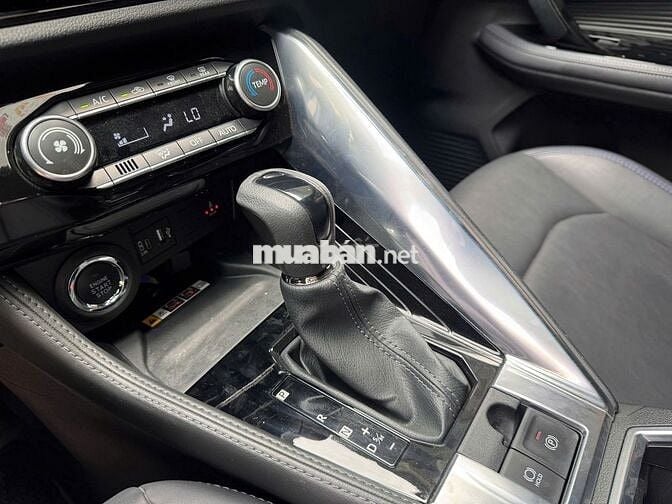 Yaris Cross 2024 1.5 D-CVT - 17000 km