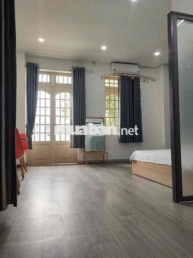 ⭐️PHÒNG BAN CÔNG TÁCH BẾP Q8 NGAY PARCMALL - GẦN UEH, STU, SGU.