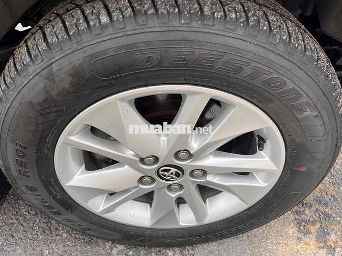 Toyota Innova 2018 2.0E - 67000 km