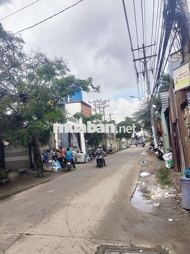 ĐẤT CẦN BÁN VỊ TRÍ ĐẸP DIỆN TÍCH THUẬN TIỆN LÀM KHO XƯỠNG XÂY NHÀ TRỌ.