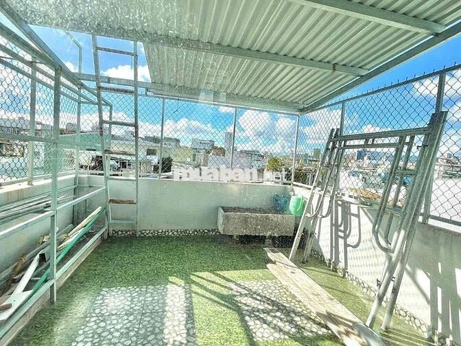 Bán nhà 4 tầng Trưng nữ vương cách đường 25m mở spa hợp lý
