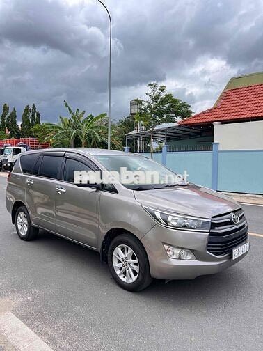 Toyota Innova 2018 2.0E - 67000 km