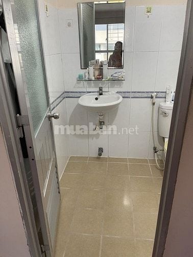 Chính chủ cần bán nhanh căn hộ Ngô Gia Tự" - 60m², 2PN, 2WC, 2.8 tỷ