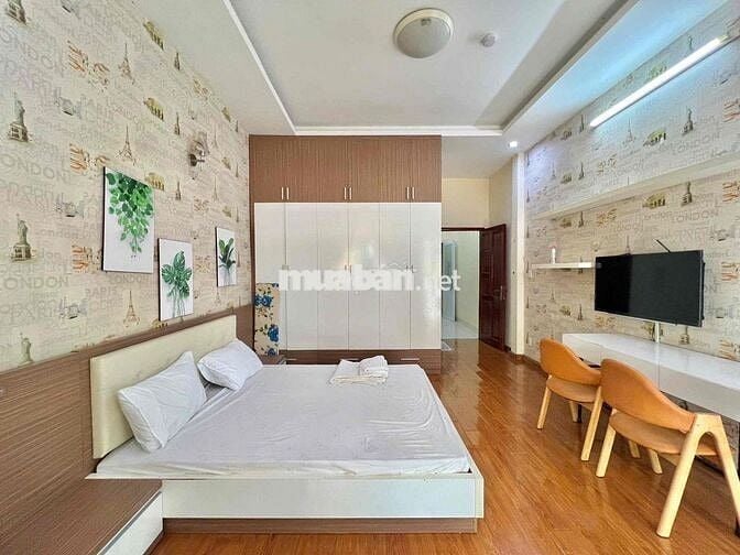 Cho Thuê Căn Hộ Tách Bếp Bancol Rộng 40m2 Gần Bigc Tô Hiến Thành Q10