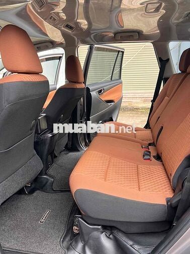 Toyota Innova 2018 2.0E - 67000 km