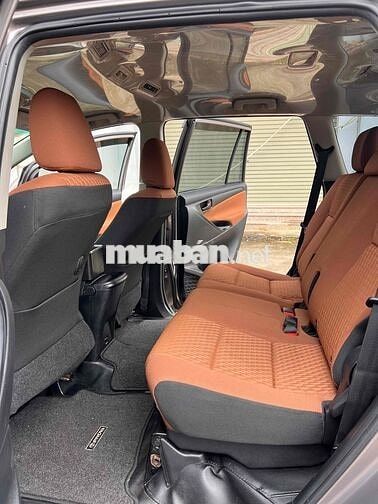 Toyota Innova 2018 2.0E - 67000 km