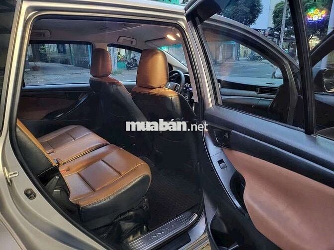 TOYOTA_INNOVA 2.0E SX 12/2019 MT Số Sàn MỚI 98%