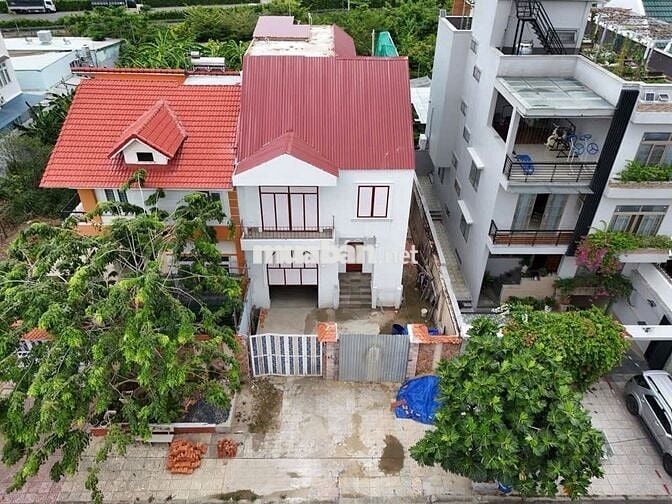 Bán biệt thự 200m2 5PN 6WC tại Lê Thị Riêng, Thới An, Q12 giá 18 tỷ