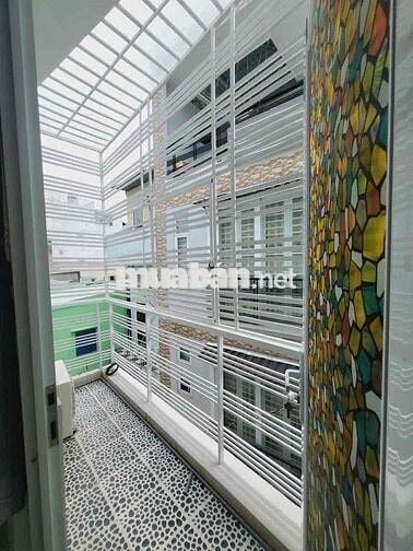 Hẻm Thông các đường lớn. nhà mới chỉnnh chu . Quận có giá trị cao