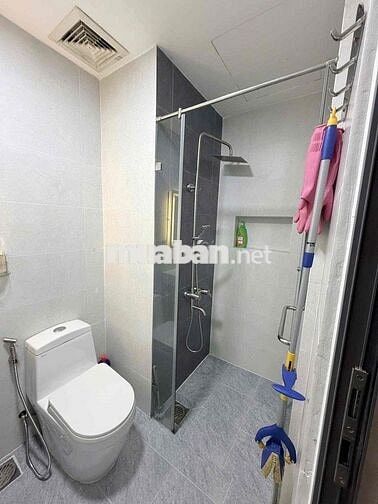 Cho thuê căn hộ 36m2. chung cư Garden Gate. gần sân bay TSN