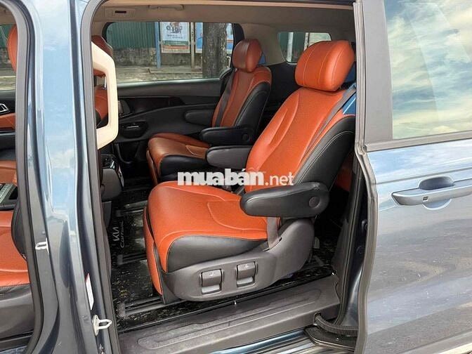 Kia Carnival 2.2D Premium 8S sx 2022 màu xanh