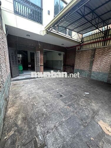 IÊU HOT TOÀ NHÀ DTSD HƠN 900m2 - Toà Nhà Vị Trí Đẹp Nhất Khu Văn Phòng